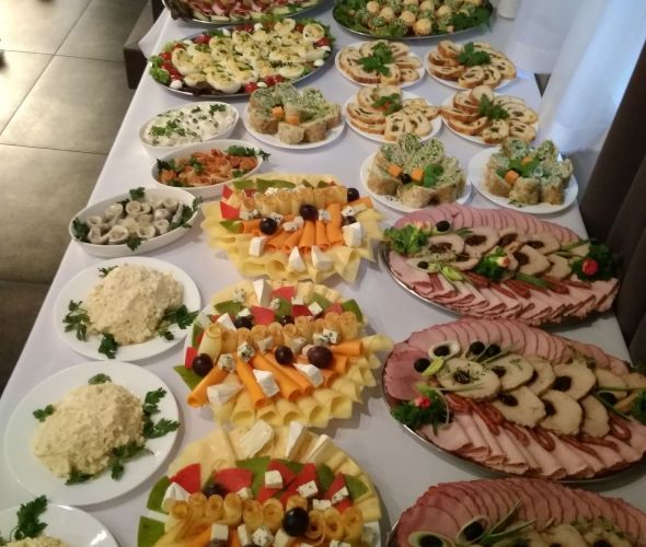 Sala śniadaniowa i organizacja uroczystości
